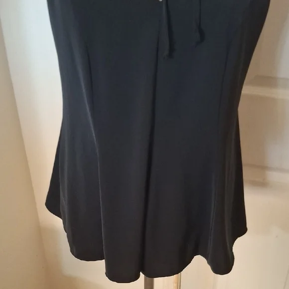 LOLA & SOPHIE Black Front Tie Sleeveless Blouse Sz M - Picture 3 of 7